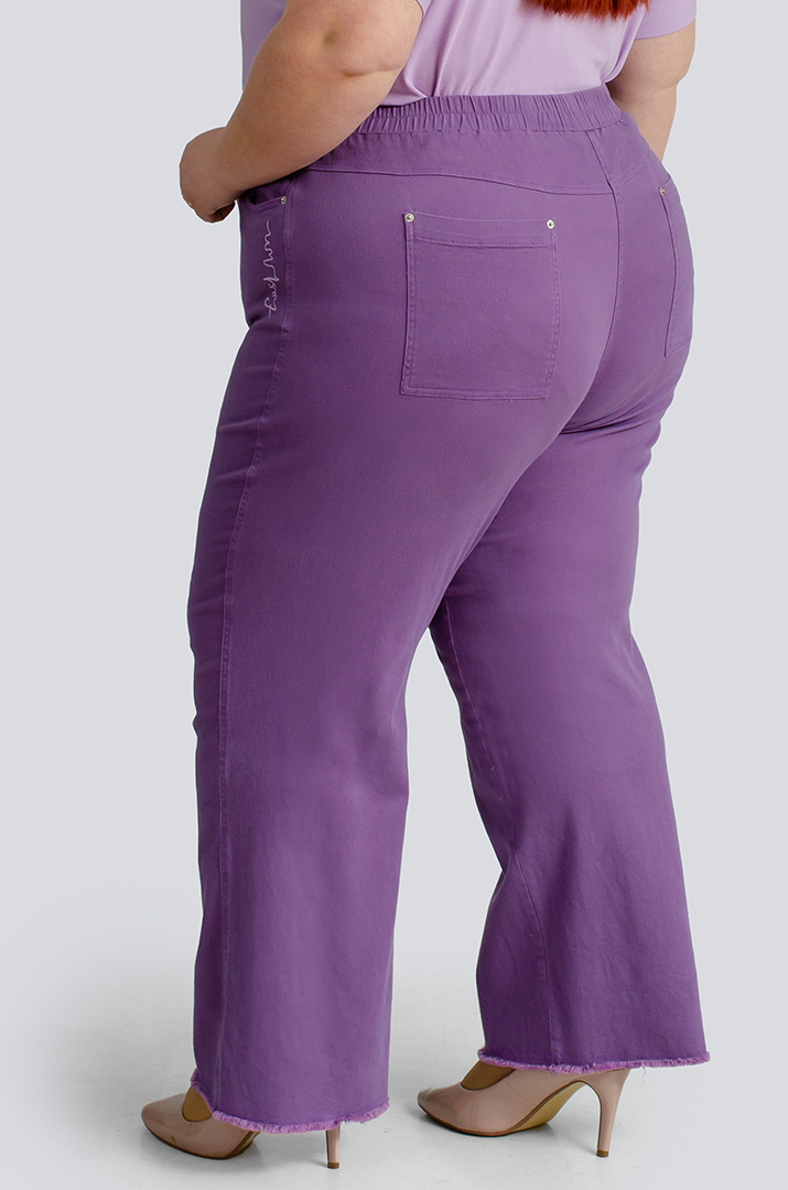 Яркие джинсы с тороками больших размеров