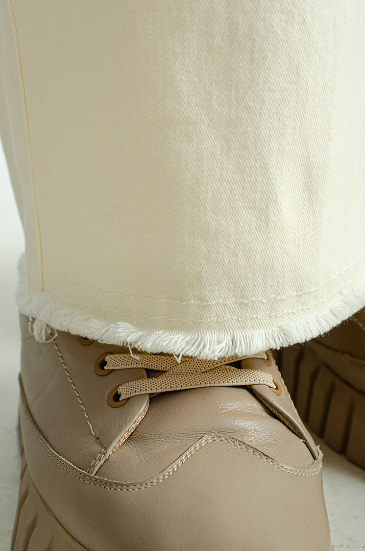 Яркие джинсы с тороками больших размеров