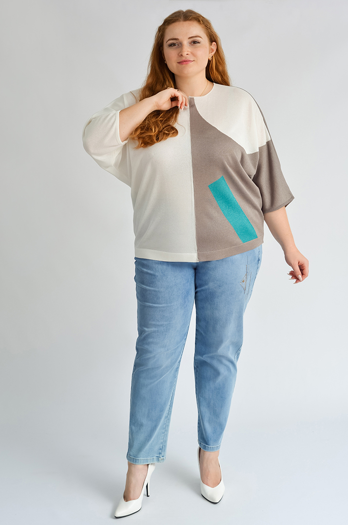 Джинси завужені  з вишивкою і стразами великих розмірів