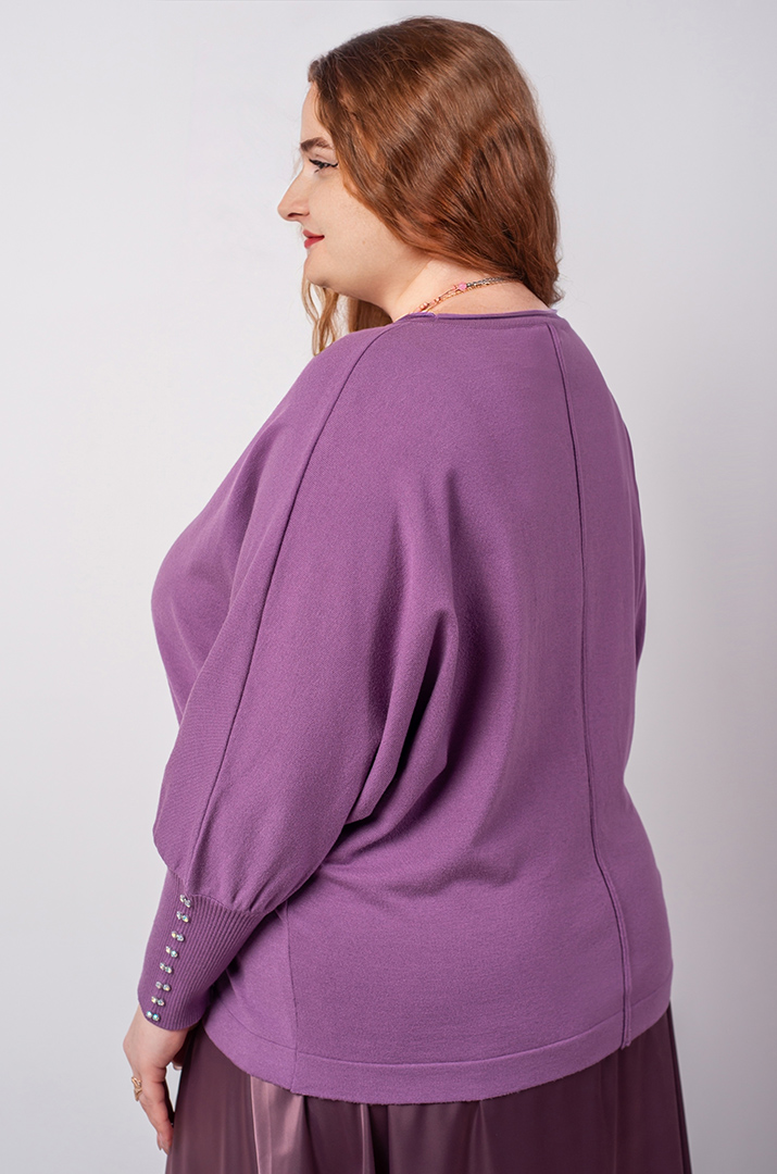 Джемпер короткий з декоративними намистинами на рукавах великих розмірів