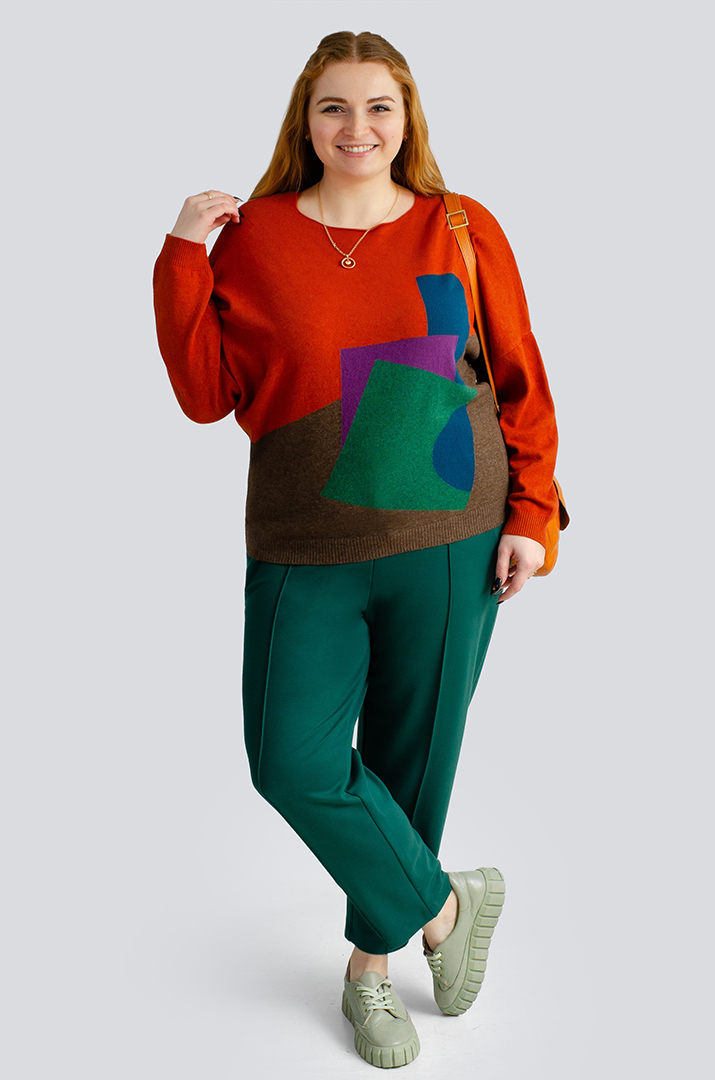 Яскравий в'язаний джемпер великих розмірів