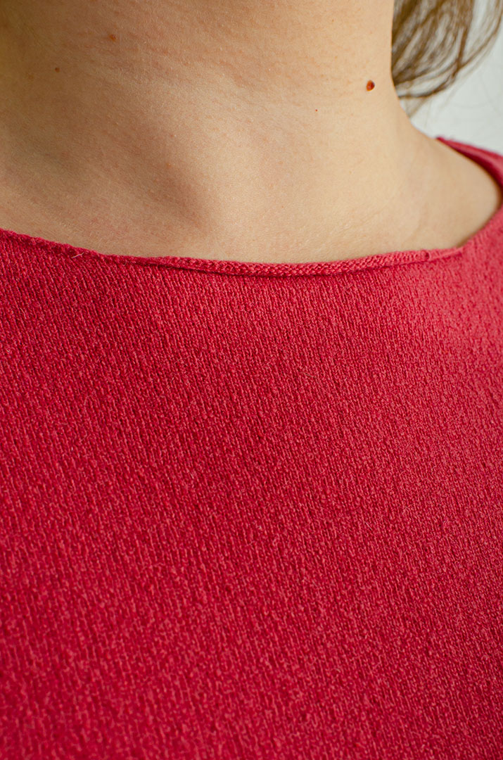 Яскравий в'язаний джемпер великих розмірів