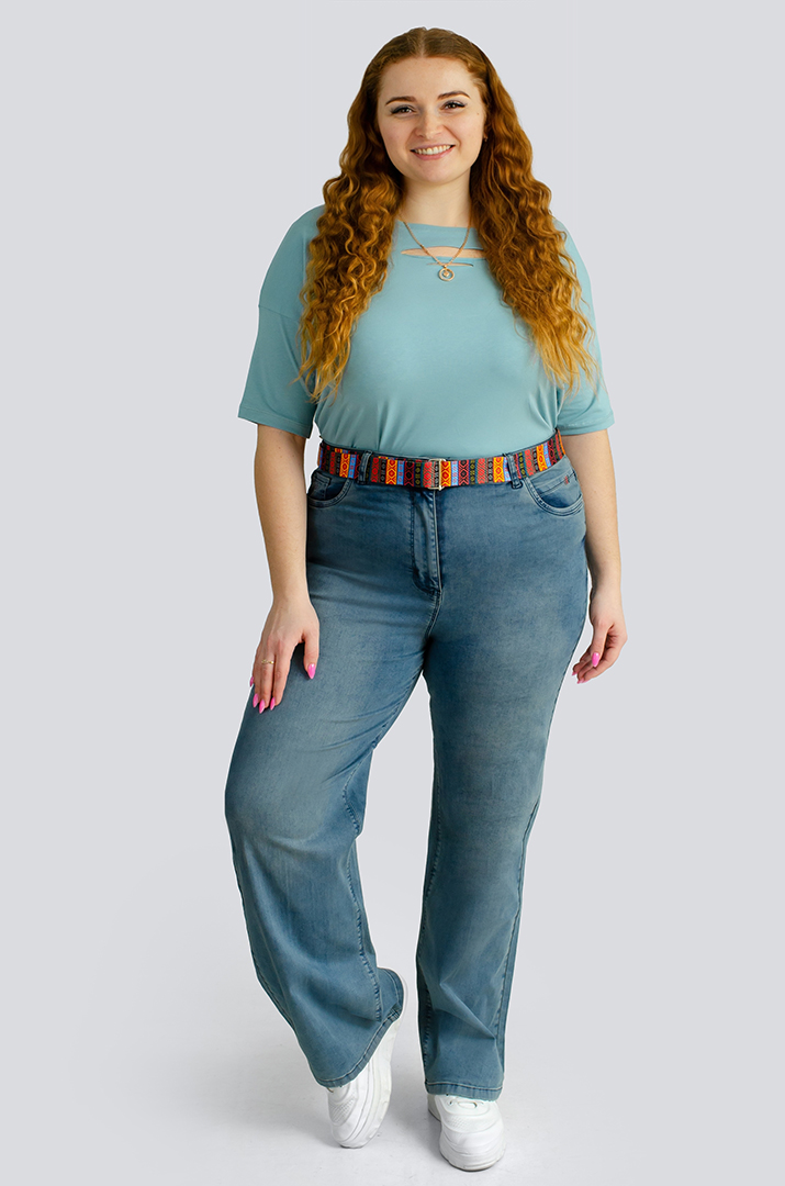 Джинси з яскравим поясом великих розмірів