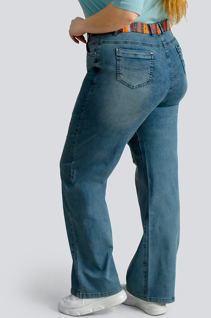 Джинси з яскравим поясом великих розмірів