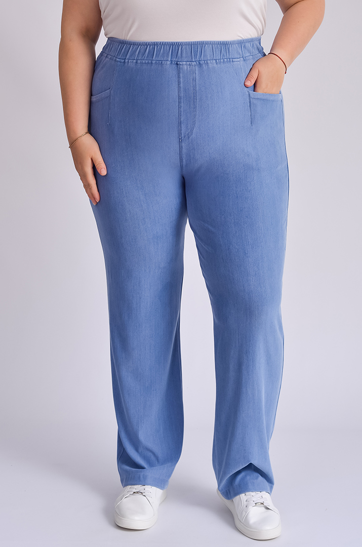 Джинсы голубого цвета из тенсела больших размеров