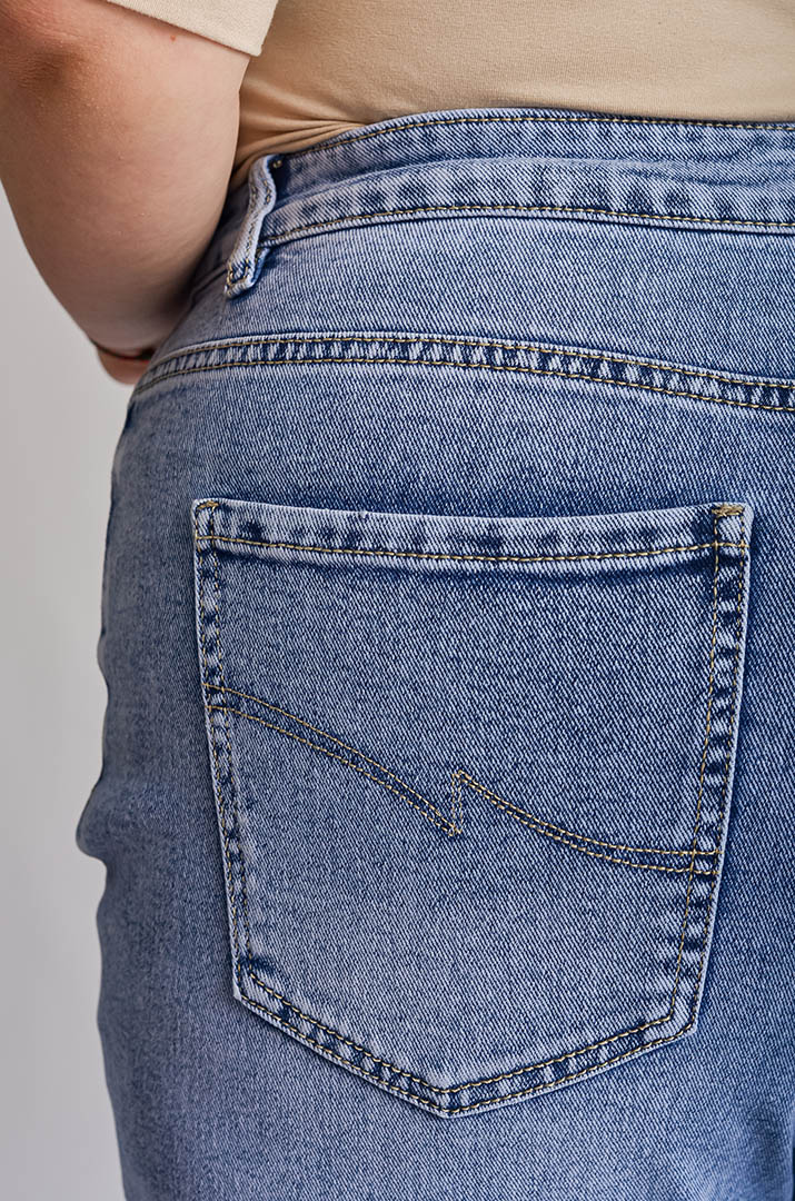 Джинсы бананы классические больших размеров