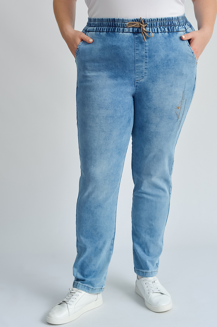 Джинси завужені з мінімалістичною вишивкою великих розмірів