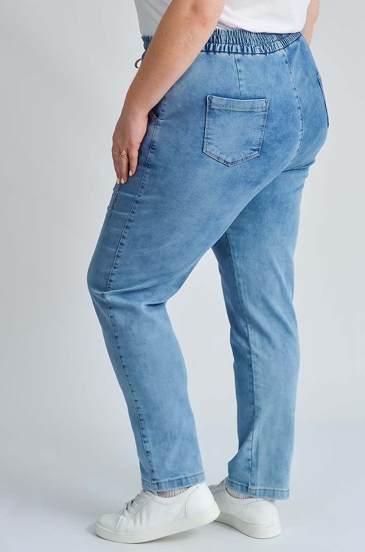 Джинси завужені з мінімалістичною вишивкою великих розмірів