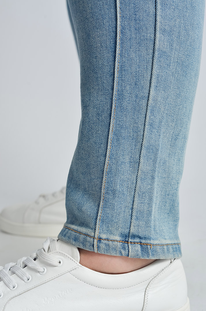 Джинси завужені з акцентним швом великих розмірів