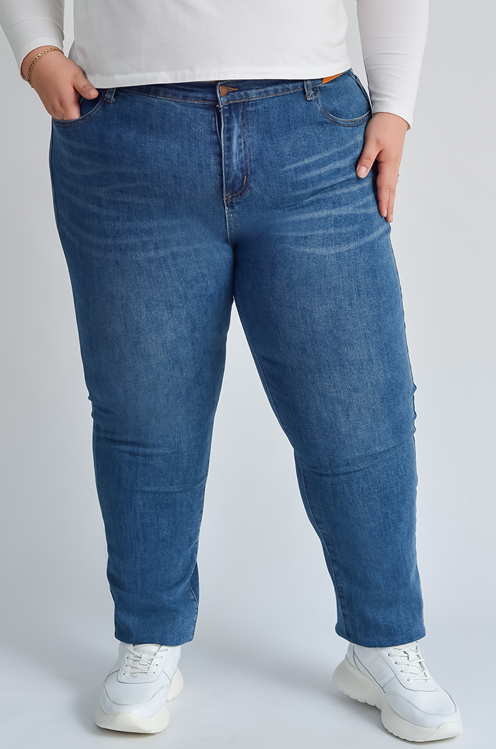 Завужені джинси класичного крою великих розмірів