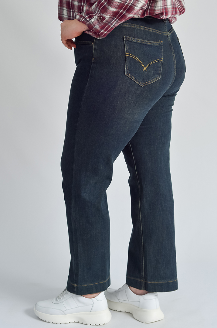 Базові джинси з легким висвітленням тканини великих розмірів