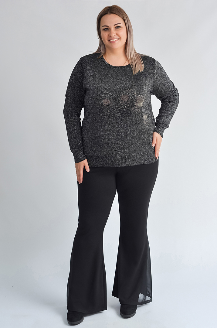 Джемпер с люрексовым мерцанием и декором из стразов больших размеров