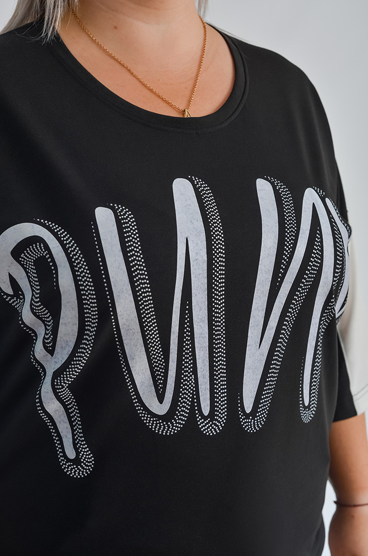 Джемпер з контрастними рукавами та написом великих розмірів