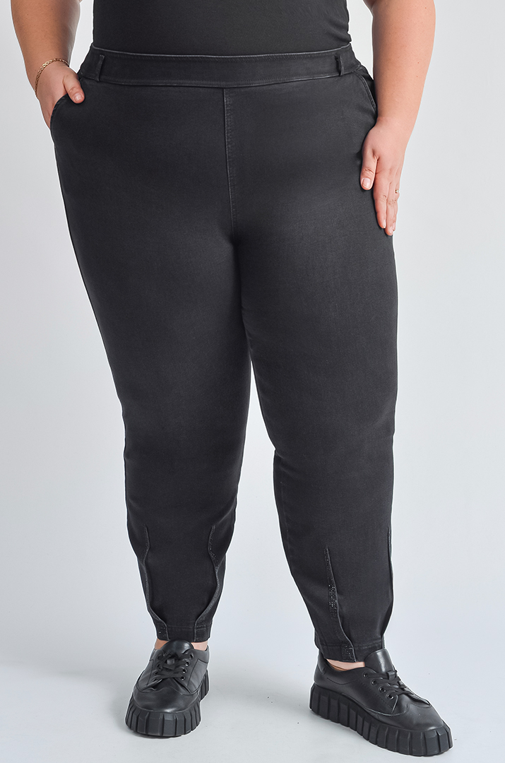 Джинси банани з декоративними камінцями великих розмірів