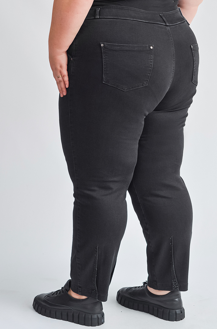 Джинси банани з декоративними камінцями великих розмірів