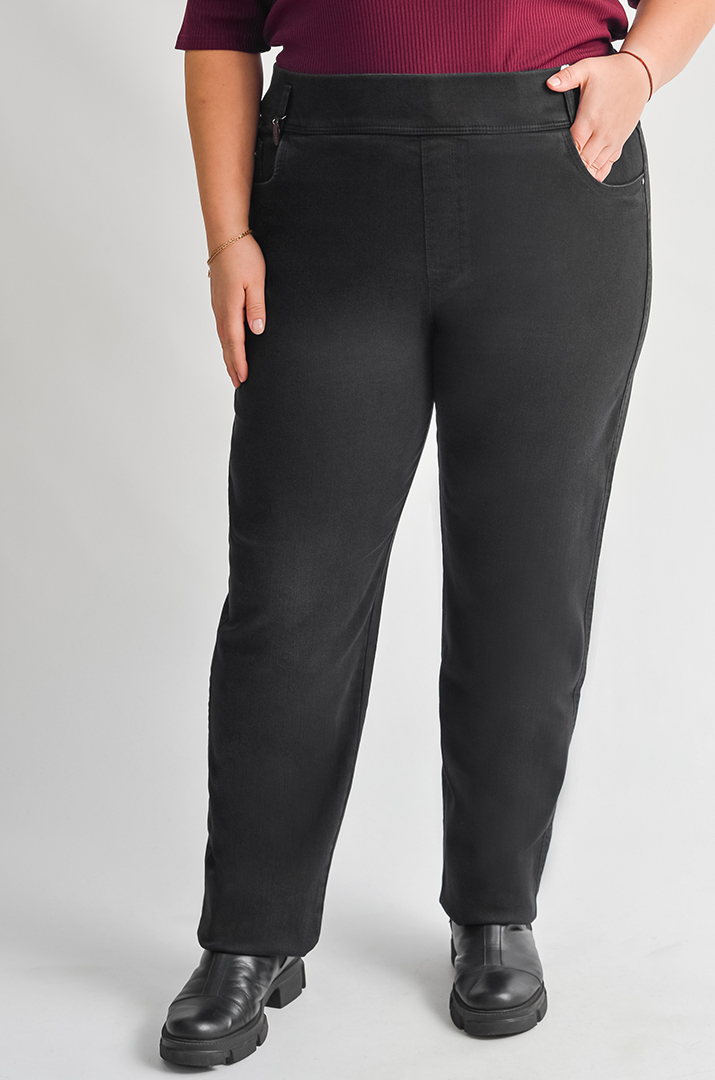 Завужені джинси з широким поясом великих розмірів