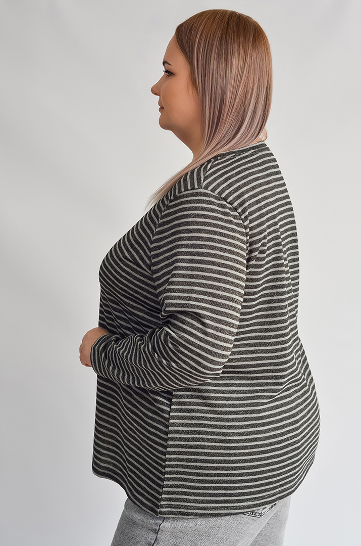 Джемпер у смужку з люрексовим блиском великих розмірів