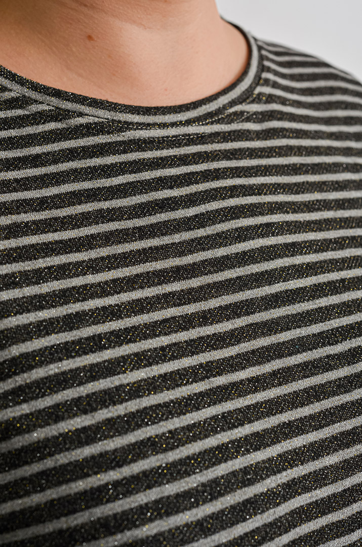 Джемпер у смужку з люрексовим блиском великих розмірів