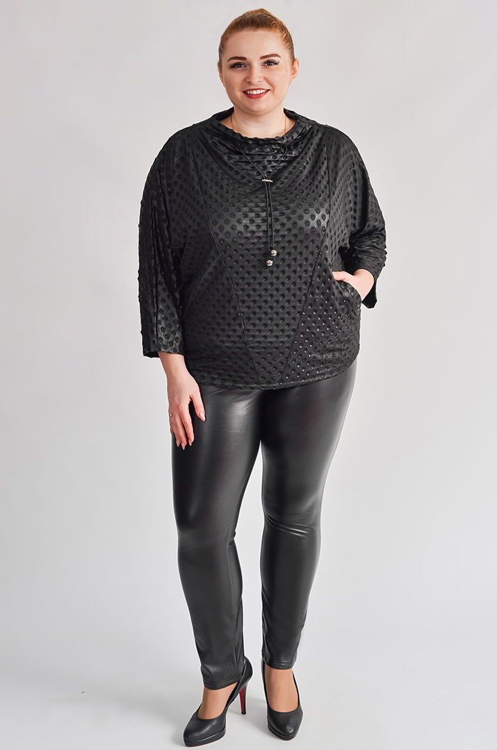 Джемпер с рельефным узором в черном цвете больших размеров