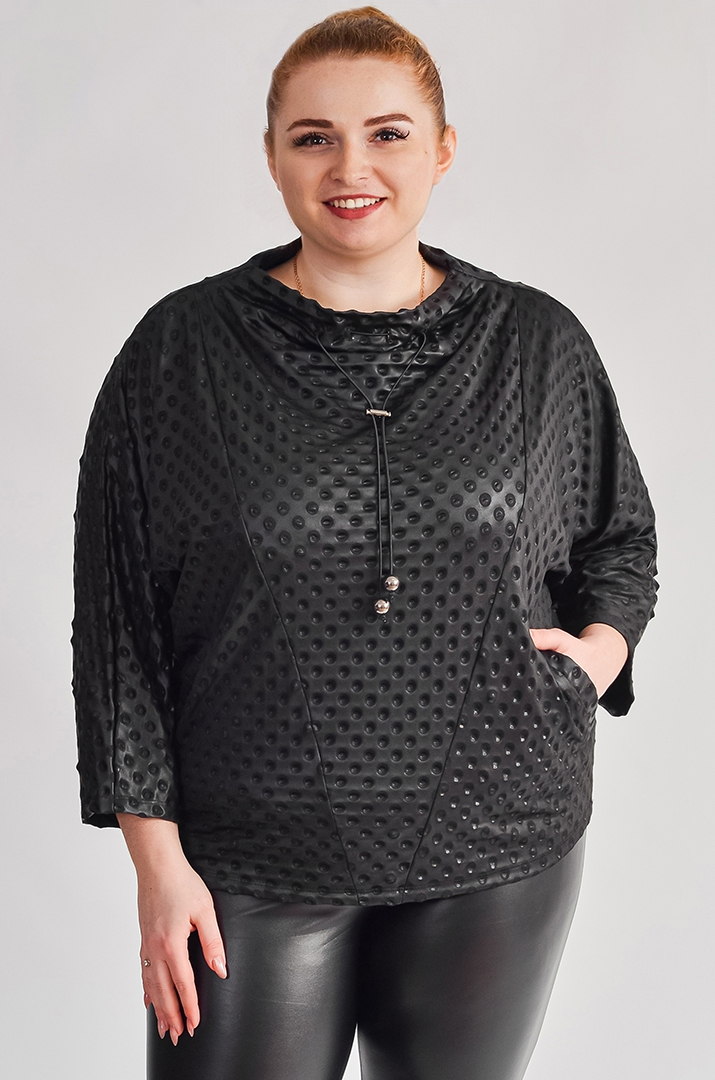 Джемпер с рельефным узором в черном цвете больших размеров