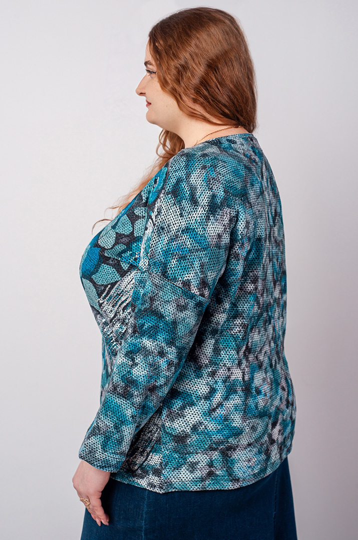 Джемпер короткий з квітковим принтом і насиченими акцентами великих розмірів