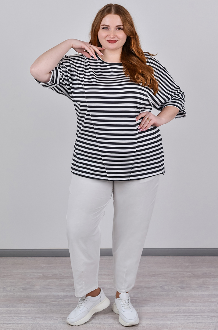 Брюки банани з декоративною вишивкою великих розмірів