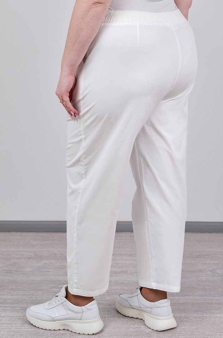 Брюки банани з декоративною вишивкою великих розмірів