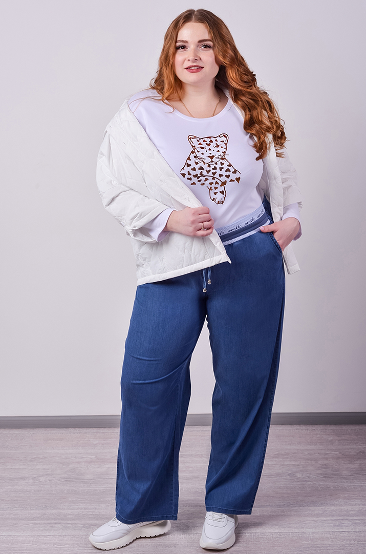 Джинсы из тенсела синего цвета с акцентом на поясе больших размеров