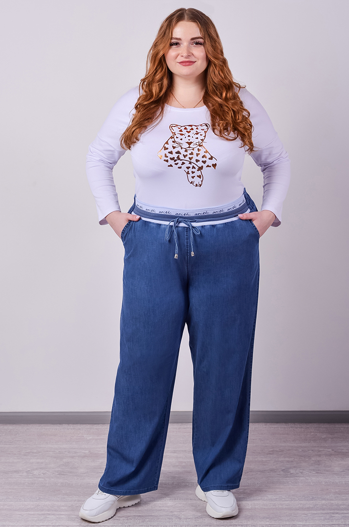 Джинсы из тенсела синего цвета с акцентом на поясе больших размеров