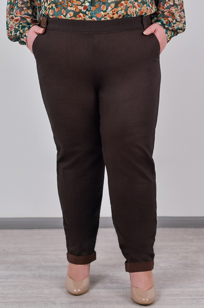 Джинси завужені в шоколадному кольорі з манжетами великих розмірів