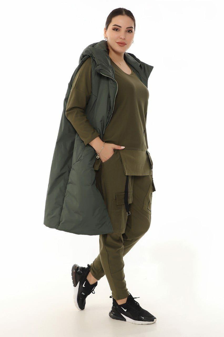 Жилет середньої довжини з принтом на спині  супер батал