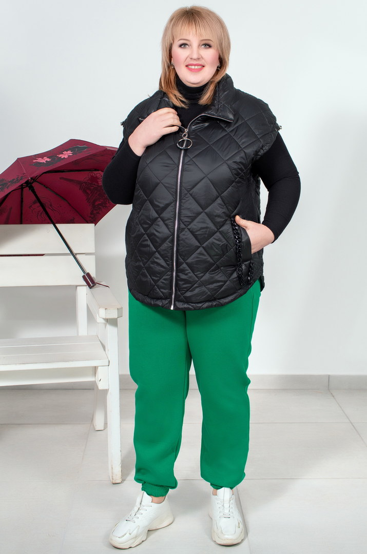 Жилет стьобаний короткий з ланцюжками на кишенях супер батал