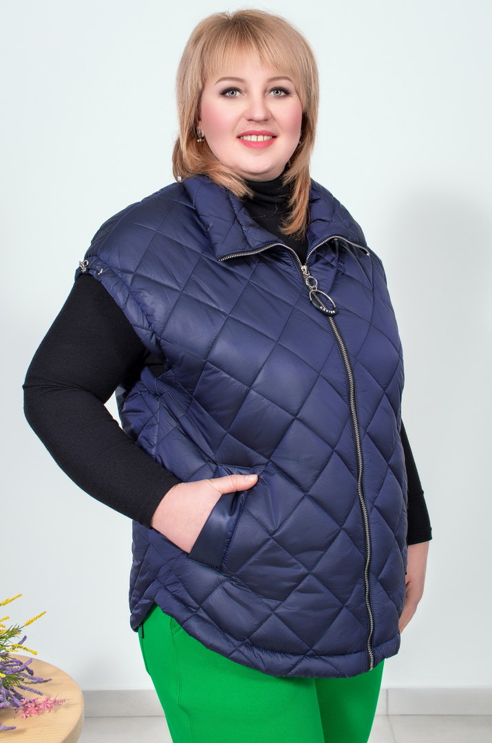 Жилет стьобаний короткий з ланцюжками на кишенях супер батал