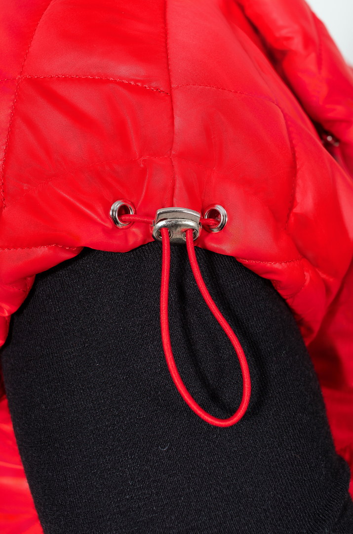 Жилет стьобаний короткий з ланцюжками на кишенях супер батал