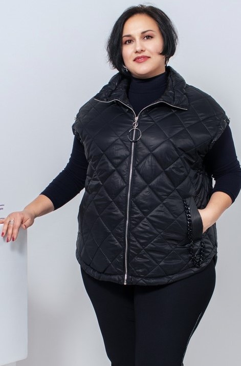 Жилет стьобаний короткий з ланцюжками на кишенях супер батал