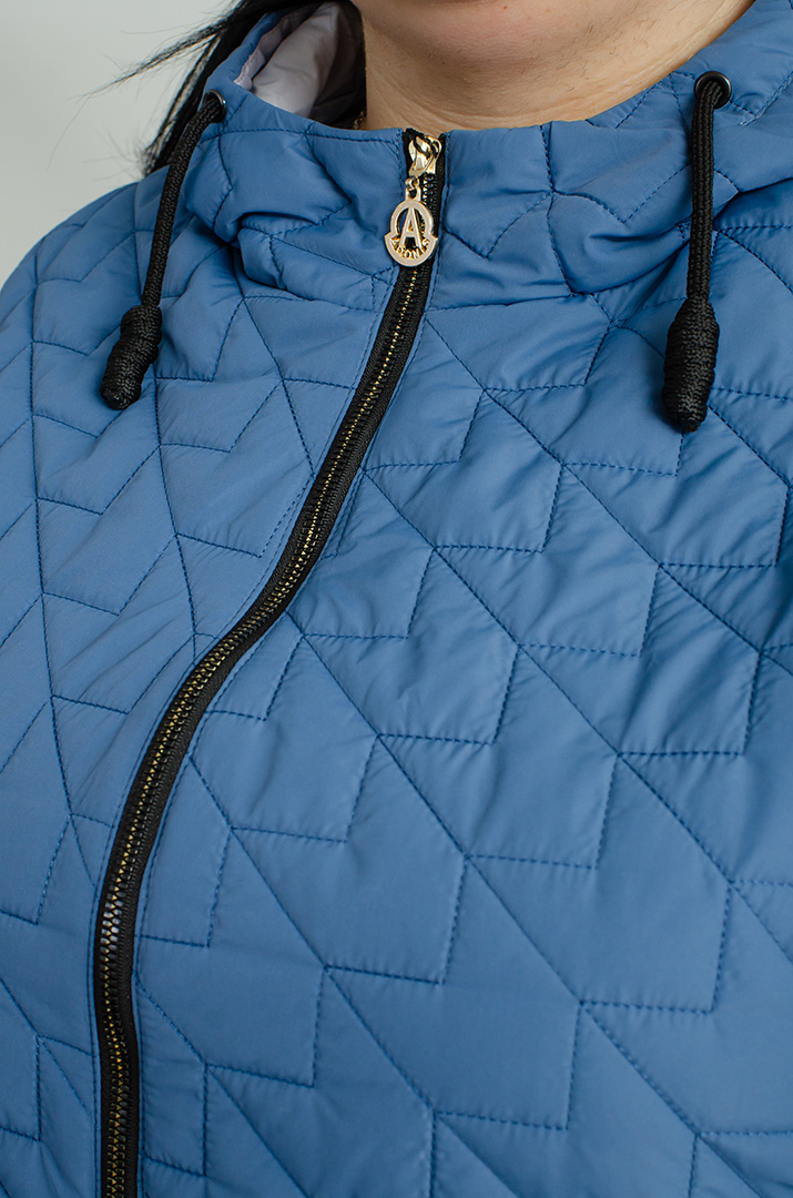 Жилет в різних кольорах великих розмірів