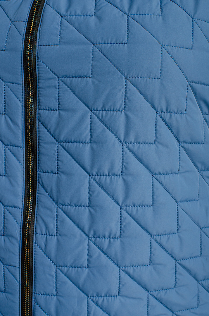 Жилет в різних кольорах великих розмірів