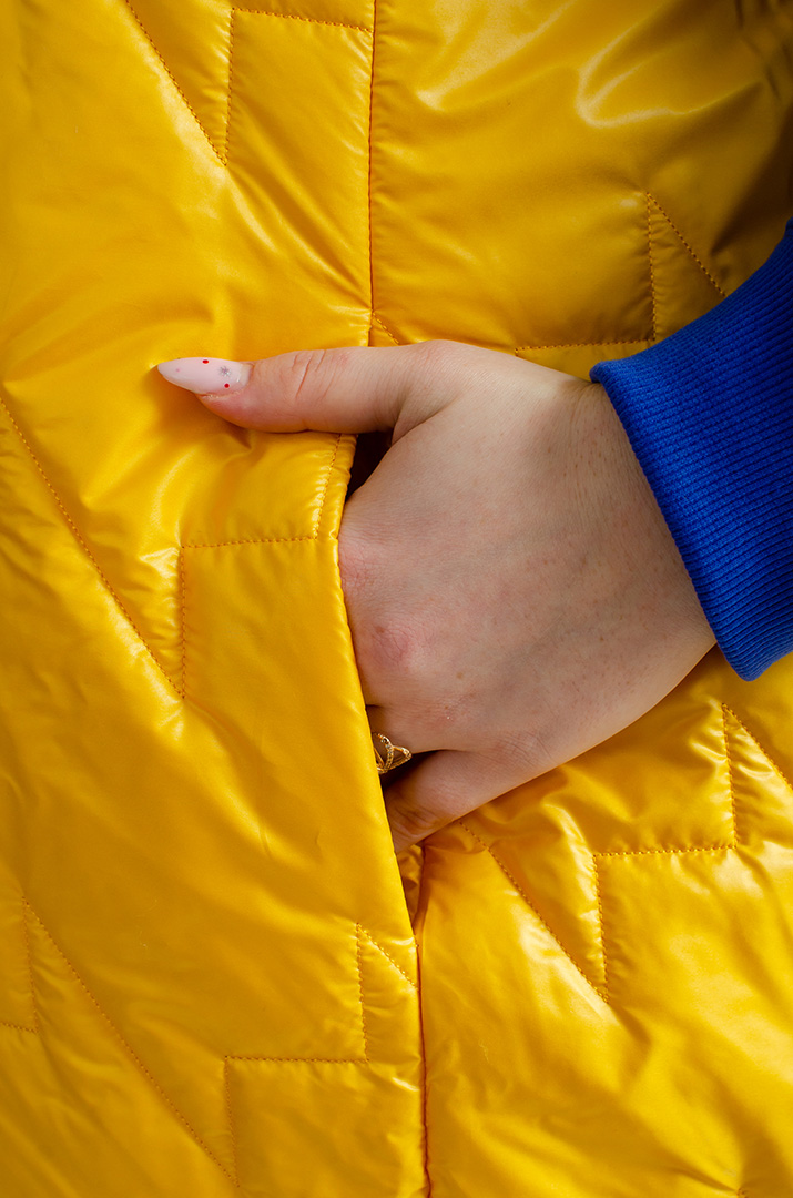 Жилет в різних кольорах великих розмірів