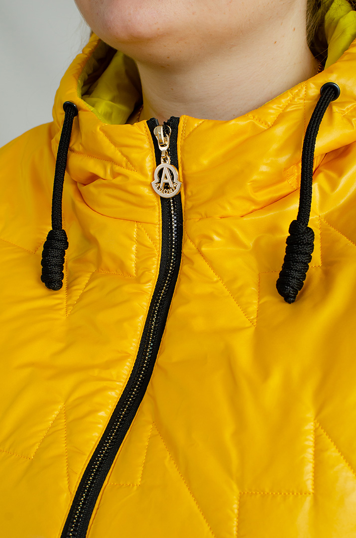 Жилет в різних кольорах великих розмірів