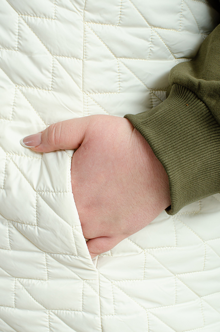 Жилет в різних кольорах великих розмірів