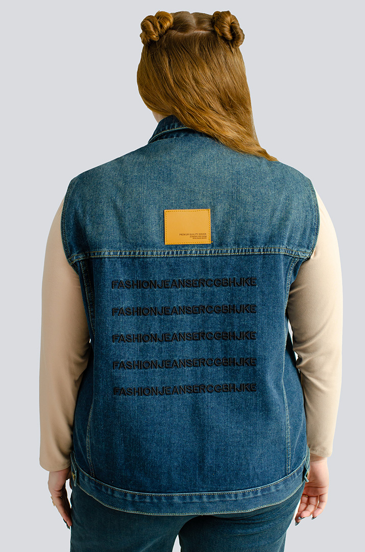 Жилет джинсовий з написами великих розмірів