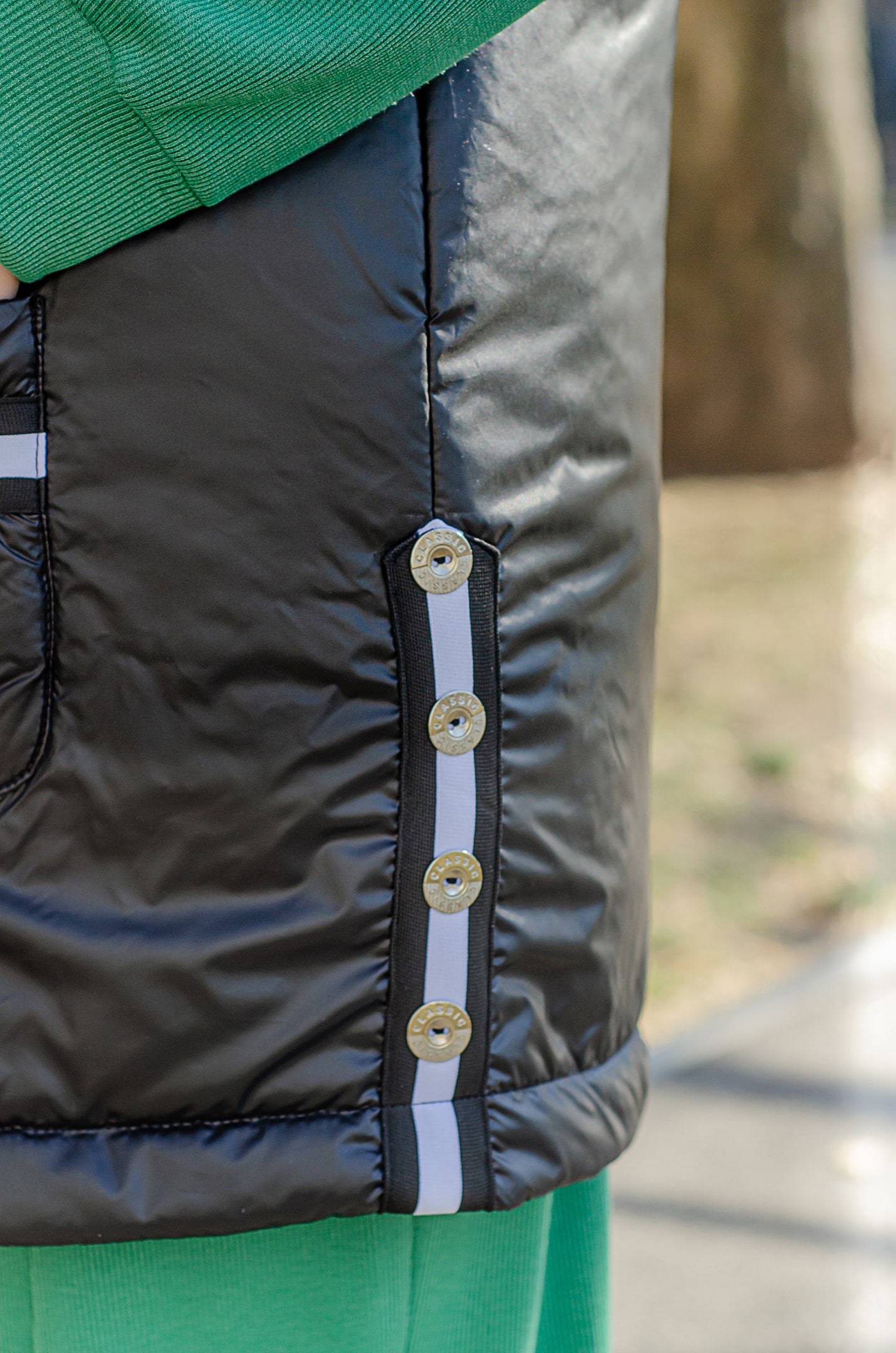 Жилет з декором великих розмірів