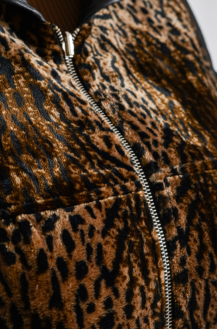 Двосторонній жилет з леопардовим принтом великих розмірів