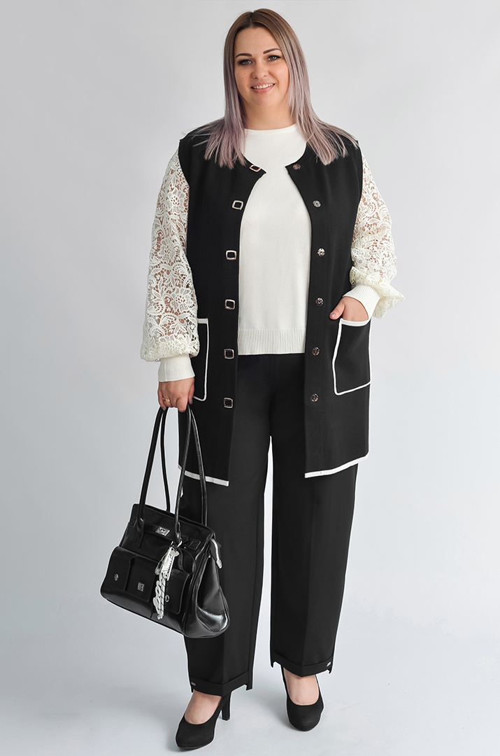 Жилет без рукавів з накладними кишенями великих розмірів