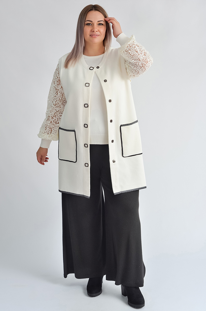 Жилет без рукавів з накладними кишенями великих розмірів