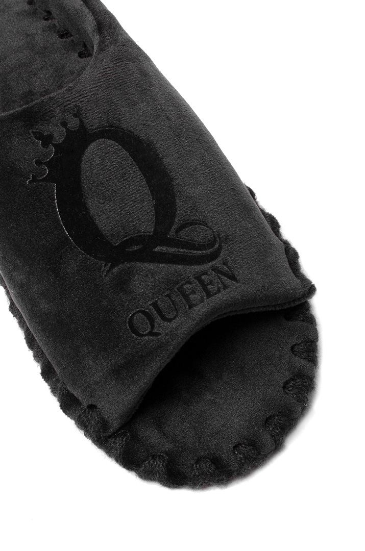 Тапочки с надписью Queen больших размеров