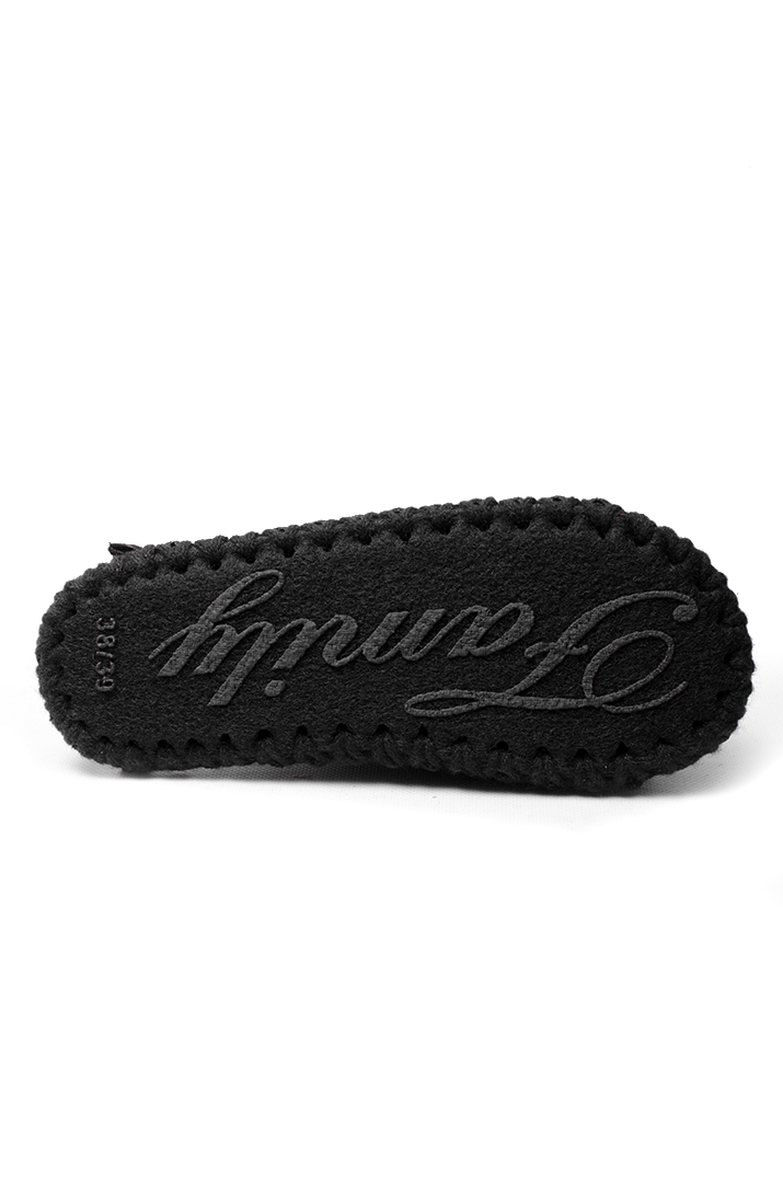 Тапочки с надписью Queen больших размеров