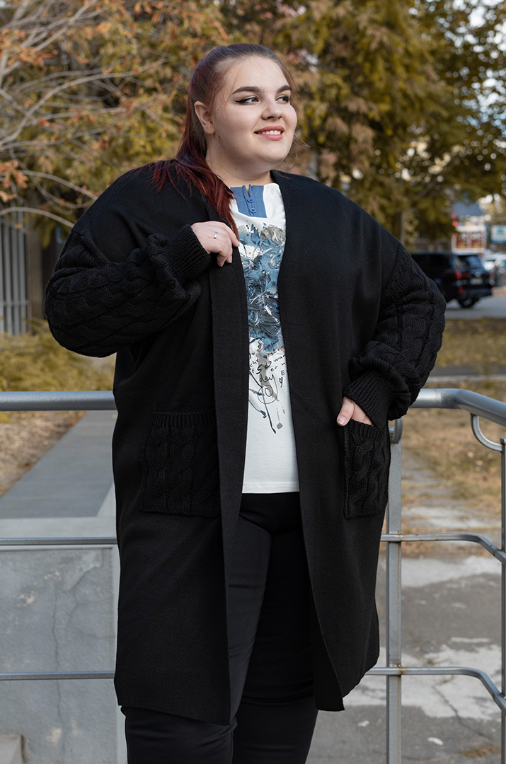 Кардиган довгий в'язаний з текстурними рукавами і кишенями супер батал