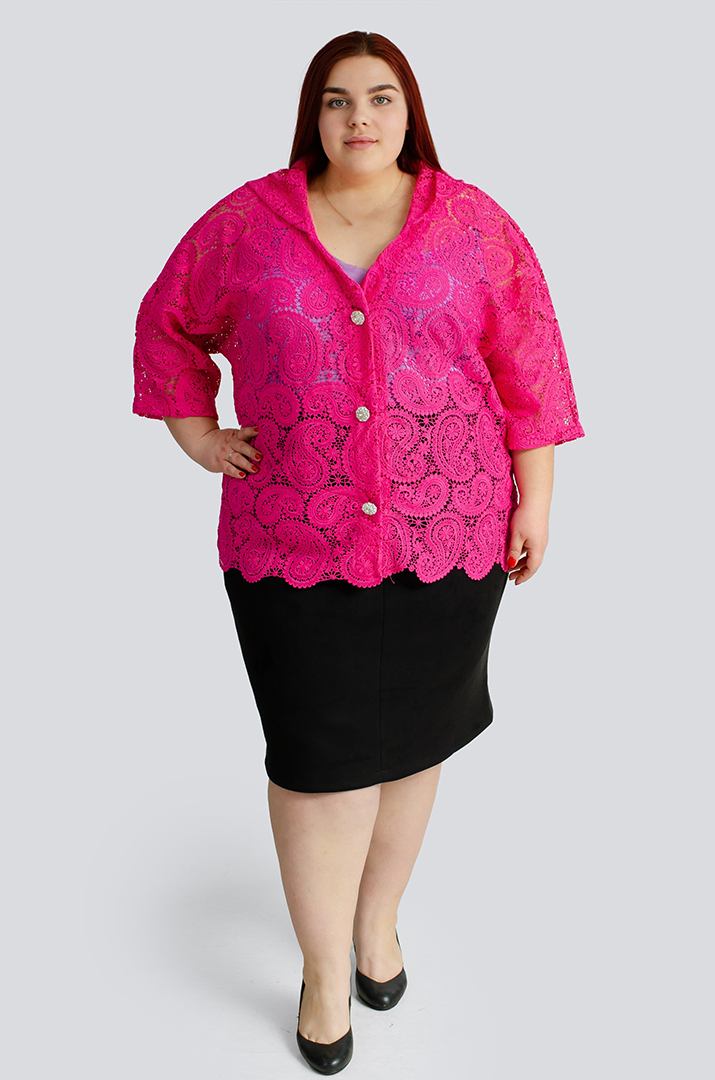 Кружевной короткий кардиган с капюшоном больших размеров