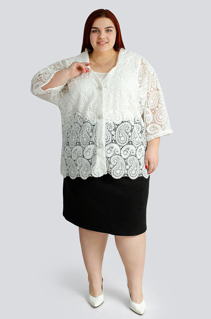 Кружевной короткий кардиган с капюшоном больших размеров